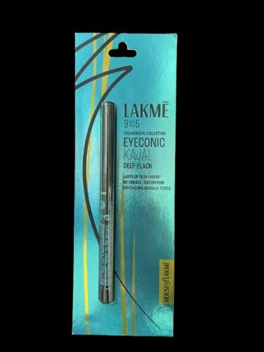 lakme eyeconic black 035.jpeg