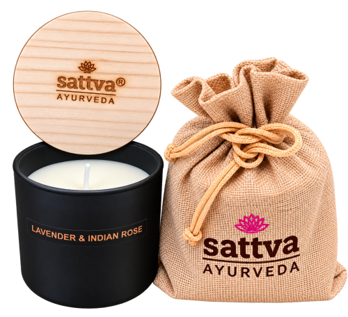 Świeca lawenda i róża Sattva Ayurveda.png